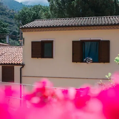 Garden House 3*