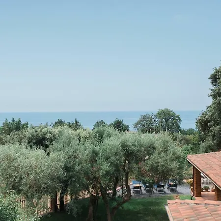 Garden House 3*