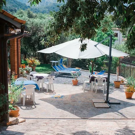 Garden House 3*