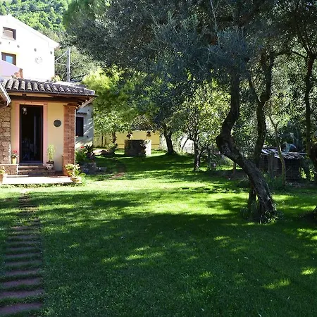 فندق مبيت وإفطار Garden House