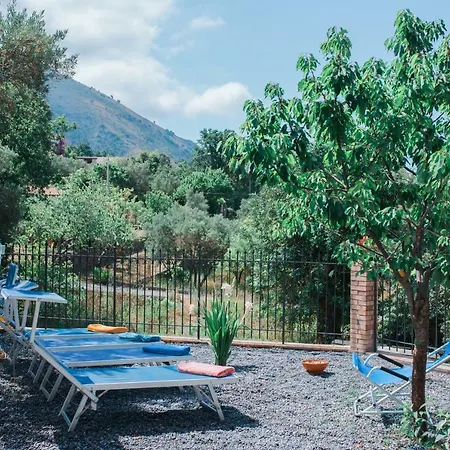 Garden House 3* ماراتييا