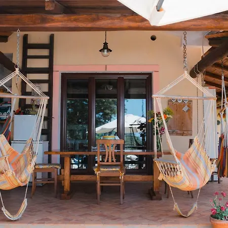 Garden House ماراتييا